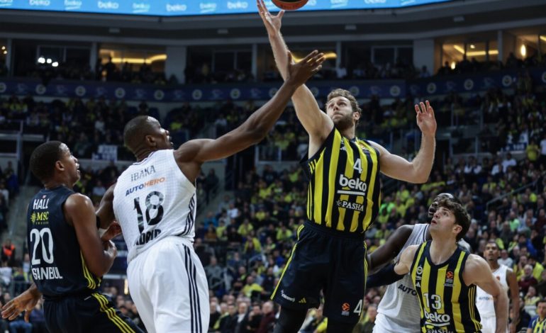  Oslabljeni Real nije imao šanse protiv ovakvog Fenerbahčea