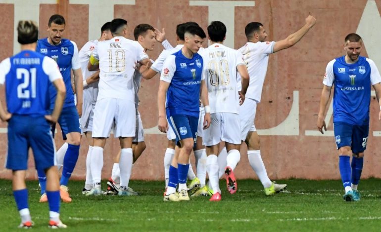  Kazna za Jedinstvo, problemi za Dečić, Mornar…