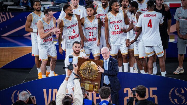 Košarkaši Monaka na ceremoniji, arhivska fotografija, izvor BeBasket