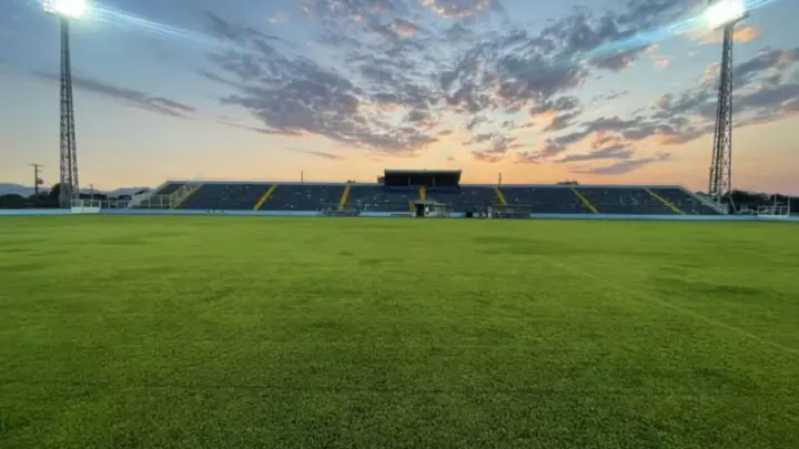 Stadion Trešnjica Golubovci obnovljeni teren i tribine 2025, foto Vijesti