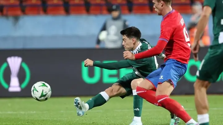Stvarna arhivska fotografija fudbalera Borca i Panatinaikosa iz prethodnog međusobnog duela 2024. godine. Nije fotografija sa utakmice 15.10.2026. Izvor: Klix.ba.