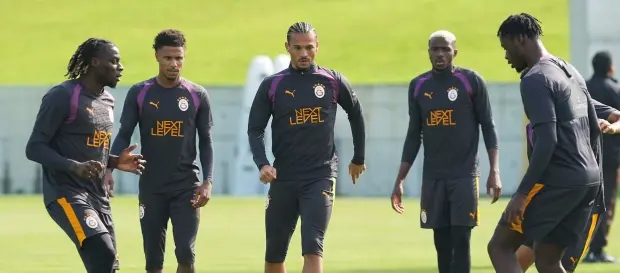 Stvarna fotografija sa treninga Galatasaraja pred utakmicu protiv Lila, oktobar 2026. Foto Galatasaray SK.