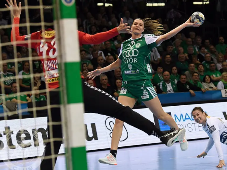 Katarina Bulatović — Napad za Győr u klupskom takmičenju
