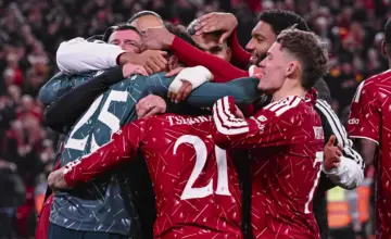 Fudbaleri Liverpula i Čelsija u utakmici Liga kupa na Enfildu 28. oktobra 2026.