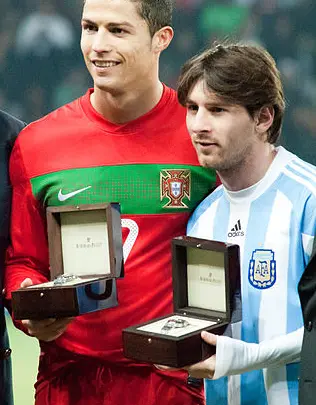 Kristijano Ronaldo i Lionel Mesi na utakmici Portugal – Argentina 2011, arhivska fotografija