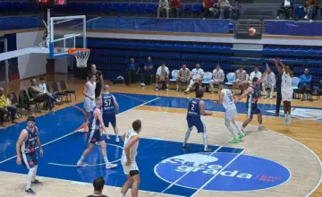 Košarkaši Mornara u dvorani Topolica. Foto: Bar Info sport, izvor Meridian sport.
