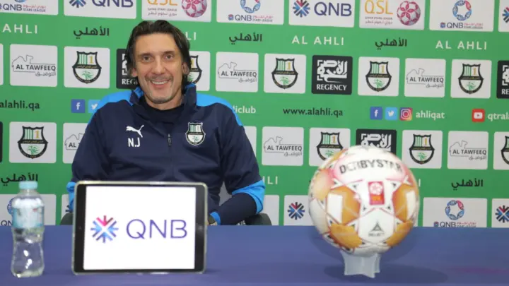 Nebojša Jovović na ranijoj konferenciji za novinare kao trener Al Ahlija. Foto: Qatar Stars League, arhiva.
