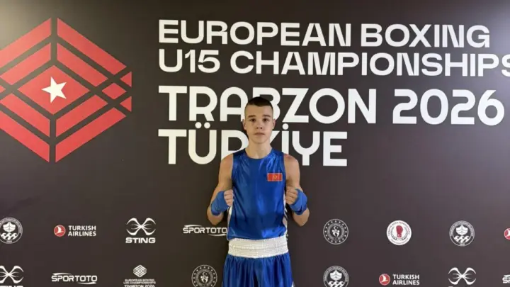 Crnogorski bokser Nikola Ilić, član BK Podgorica, u izvještaju sa Evropskog prvenstva za školarce u Trabzonu. Foto Bokserski savez Crne Gore / MINA / Vijesti.