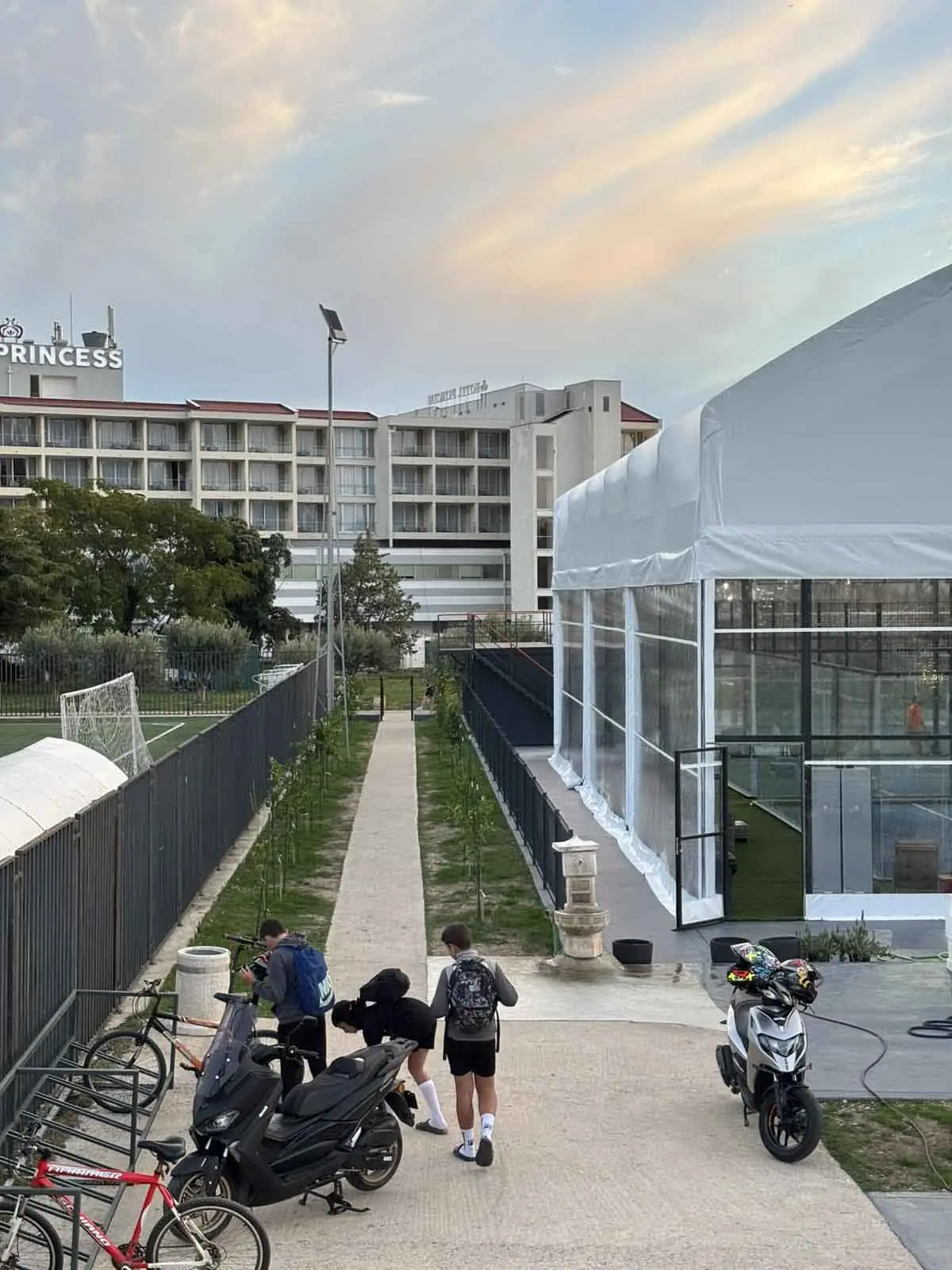 SRC Bar: nove svlačionice i sportski kompleks, fotografija 6, oktobar 2026