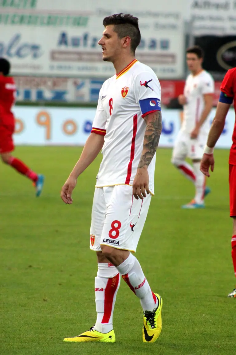 Stevan Jovetić u dresu reprezentacije Crne Gore na prijateljskoj utakmici protiv Irana 26. maja 2014. Foto: Steindy / Wikimedia Commons, GFDL 1.2.