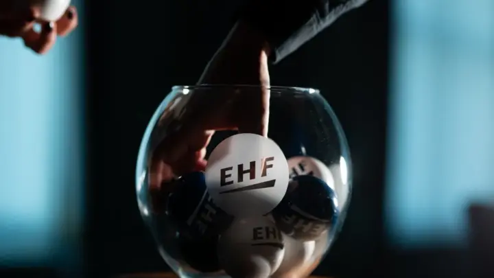 Fotografija sa zvanične EHF objave žrijeba trećeg kola Evropskog kupa 27.10.2026, u kojem je Lovćen dobio Politehniku iz Temišvara. Foto: EHF