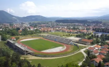 Gradski stadion u Beranama, arhivska fotografija prije kasnijih rekonstrukcija. Foto: Bojan7B, javni domen.